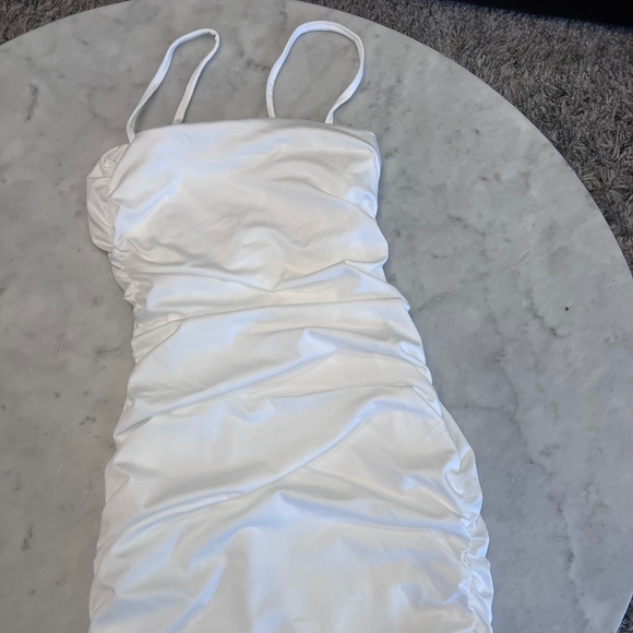 Mini white bodycon dress - Picture 1 of 2